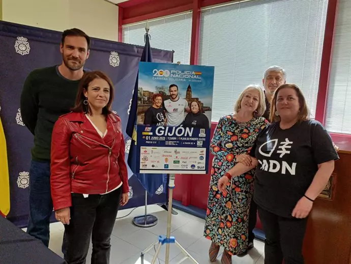 Craviotto pone rostro a la III Carrera Solidaria Ruta 091, en Gijón, a favor de la Fundación Mar de Niebla | Europa Press